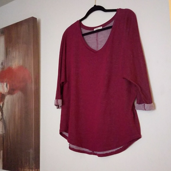 Celebrity Pink v-neck - Picture 1 of 8